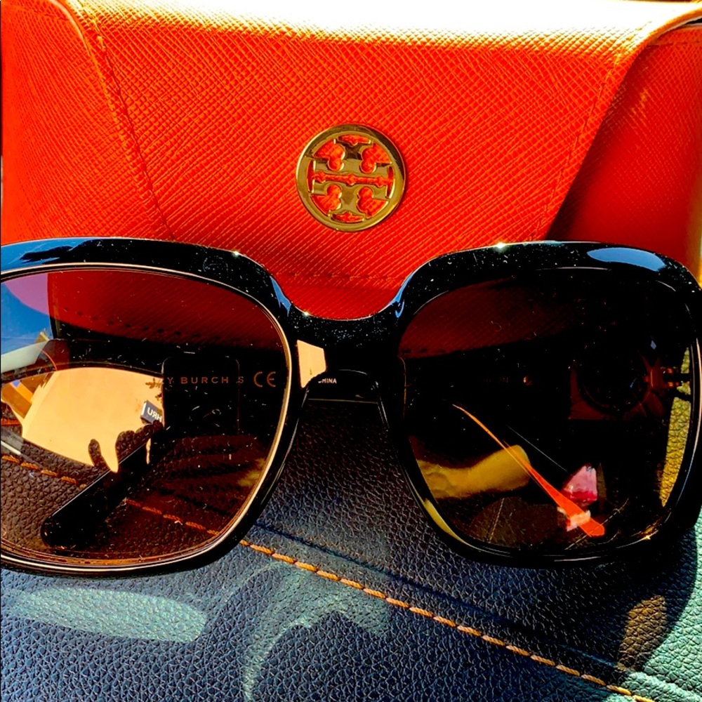 Tory Burch Sunglass